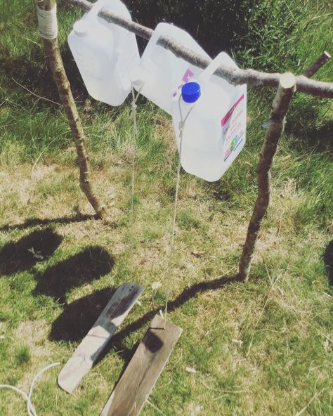 Miss Oliver 🤓 on Instagram: “Another fabulous idea from my wonderful co teacher. We now have a tippy tap in our Wild Space!  #forestschool #handwashing #eyfsideas…” School Site, Lake Camping, Outdoor Learning Spaces, Forest School Activities, Outdoor School, Forest School, Outdoor Classroom, Nature Play, Outdoor Learning