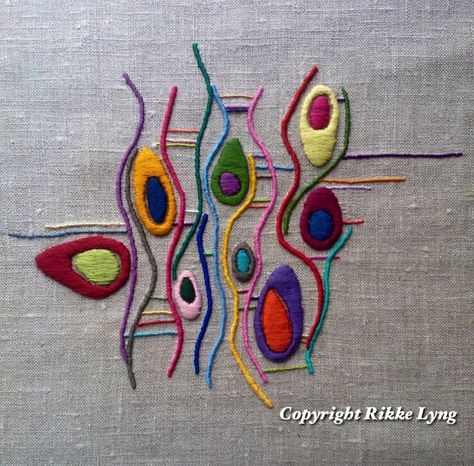 Funky Embroidery Designs, Retro Inspiration, Textile Art Embroidery, Abstract Embroidery, Embroidery Wall Art, Basic Embroidery Stitches, Felt Embroidery, Embroidery Stitches Tutorial, Hand Embroidery Projects