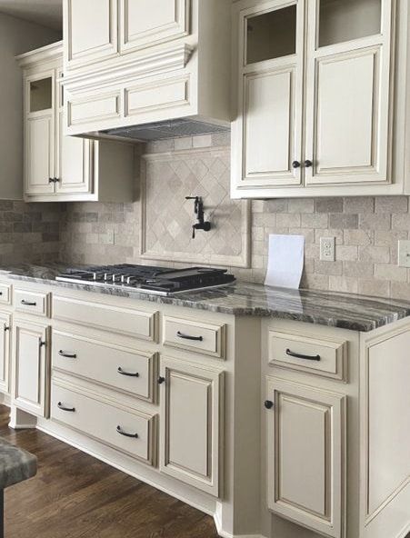 Sherwin Williams Antique White, Cream Colored Kitchens, Cream Colored Kitchen Cabinets, Off White Kitchen Cabinets, Kylie M Interiors, Cream Kitchen Cabinets, Cream Paint Colors, Antique White Kitchen Cabinets, Antique White Cabinets