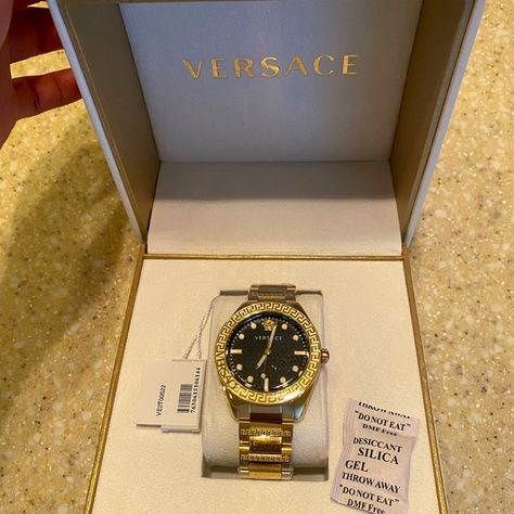 Men’s Versace watch Versace Watches Men, Versace Gifts, Versace Watch, Luxe Jewelry, Couple Watch, Watch For Men, Glow Up Tips, 2025 Vision, Versace Men