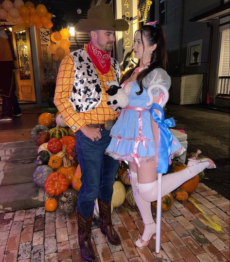 Bopeep Woody Costume, Cute Couple Halloween Costumes Aesthetic, Womens Bo Peep Costume, Noah And Ally Halloween Costume, Disney Costume Ideas For Couples, Woody Bo Peep And Sheep Costume, Bo Peep And Woody Costume Couple, Woody And No Peep Costume, Bow Peep And Woody Costume