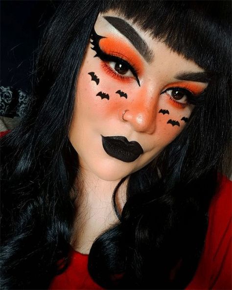 These Bat Halloween Makeup Looks For 2022 Will Be Scary And Fun | Modern Fashion Blog Bat Queen Costume, Batwoman Makeup Halloween, Witches Makeup Halloween, Witch Makeup Halloween Pretty, Simple Halloween Makeup Looks Easy, Bat Costume Makeup, Bat Makeup Halloween, Halloween Aesthetic Witch, Cute Witch Makeup