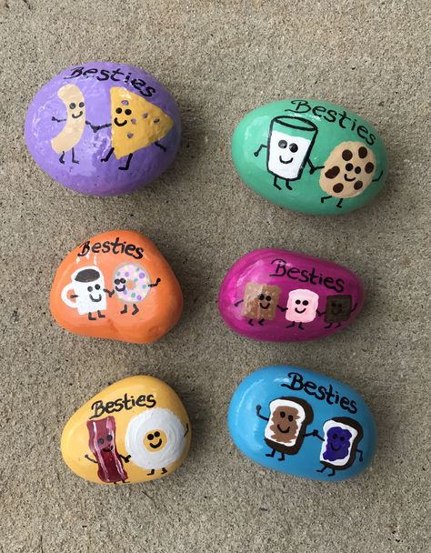 Painted Rocks Besties food Painted Rock Ideas, Chalk Ideas, Friend Painting, Paint Rocks, Painted Rocks Kids, Painted Rocks Craft, Painted Rocks Diy, Rock Painting Ideas Easy, Rock Painting Patterns