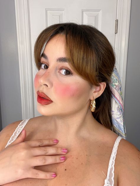 Tomato girl makeup aesthetic Tomato Girl Makeup, Tomato Makeup, Tomato Girl Aesthetic, Chloe Cherry Makeup, Pomegranate Girl Makeup, Tomato Girl Aesthetic Makeup, Tomato Girl Summer, Cherry Makeup Products, Tomato Girl Summer Aesthetic