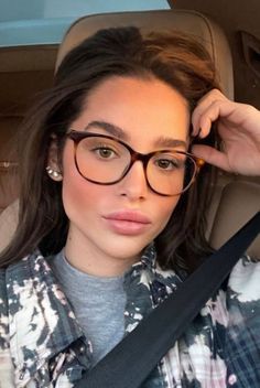 Women Reading Glasses, Cool Prescription Glasses, Womens Reading Glasses, Cute Glasses For Women Frames, Glasses Frames For Women Square Face, Cute Glasses For Women Oval Face, Glass Frame For Women, Cute Glasses Frames For Oval Faces, Prescription Glasses For Women Trendy