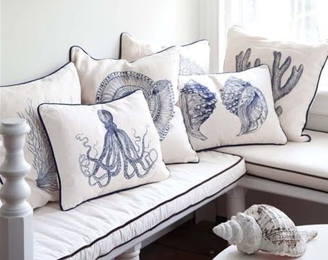 4 ways to decorate with pillows: same flock, one design is fine, mix and match, and one out-standing. Sofa Pouf, Beach Inspired Decor, White Couch, Cottage Coastal, Nautical Pillows, Dream Beach Houses, Beach Pillows, Seaside Decor, Coastal Pillows