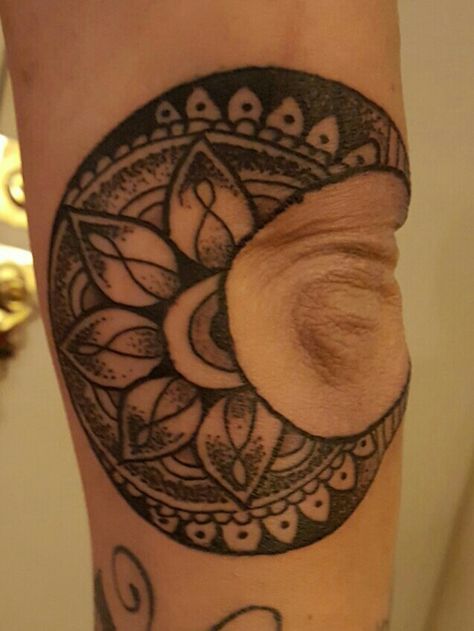 Mandala Moon Elbow Tattoo Moon Elbow Tattoo, Gibbous Moon Tattoo, Mandala Moon, Gibbous Moon, Elbow Tattoo, Arm Tats, Elbow Tattoos, Tattoo Inspo, Moon Tattoo