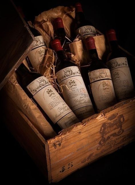 Wine Bottle Photography, Editorial Photos, Wine Photography, Wine Food, Alcohol Bottles, Port Wine, French Wine, Instagram Christmas, Wine Collection