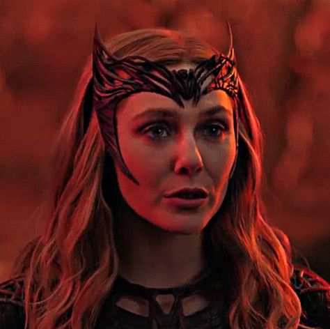 wanda maximoff in doctor strange multiverse of madness | wallpaper 4k | scarlet witch | icons hd Wanda Maximoff Icons, Romani Wanda, Wanda Maximoff Icon, Olsen Scarlet Witch, Steve And Tony, Elizabeth Olsen Scarlet Witch, Lizzie Olsen, Scarlet Witch Marvel, Marvel Icons