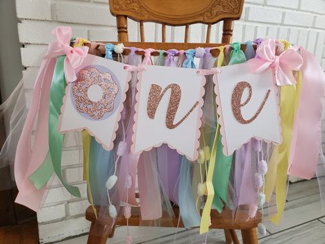 Kitten Party Decorations, Donut First Birthday, Donut Party Decorations, Baby First Birthday Themes, Donut Themed Birthday Party, First Birthday Banner, Pastel Birthday, Birthday Highchair, One Banner