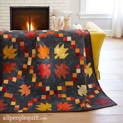 Happy Quilting: Swirling Leaves - Grunge Fabric Colors Leaves Quilt Pattern, Leaves Quilt, Colorful Table Setting, Fall Quilt Patterns, American Patchwork And Quilting, Fall Napkins, Two Color Quilts, Toy Storage Baskets, Quilt Magazine