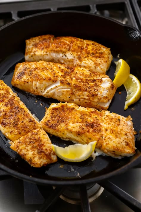 How Long To Cook Halibut In Pan, Pan Seared Halibut Recipes Butter, Halibut Pan Fried, Pan Seared Haddock Recipes, Cooking Halibut On Stove, Best Halibut Recipes Pan Seared, Halibut Pan Seared, Haddock Recipes Pan Seared, Pacific Halibut Recipe