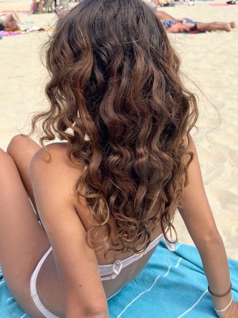 Honey Brown Hair, Dreamy Aesthetic, Hair 2024, Honey Brown, Mermaid Hair, Dream Hair, Beach Hair, Hair Day, Pretty Hairstyles