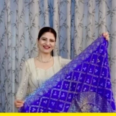 Heavy Dupatta Draping Styles, Dupatta Draping Styles, Beautiful Dupatta, Dupatta Draping, Draping Styles, Heavy Dupatta, Draping Fashion, Your Outfit, Wedding Season