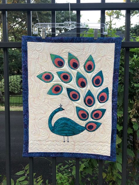 Mayuri: The Artsy Peacock – Storied Quilts Peacock Quilt, Peacock Crafts, Peacock Fabric, Applique Quilt Patterns, Animal Quilts, Contemporary Quilts, Applique Pattern, Wall Quilts, Applique Patterns