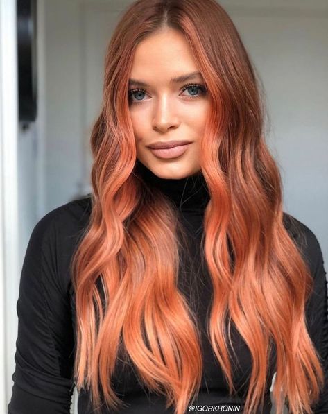 Peachy Hair Color, Face Framing Highlights, Peach Hair Colors, Easy Short Haircuts, Framing Highlights, Peach Hair, Hair Inspiration Color, Hair Inspo Color, Face Framing