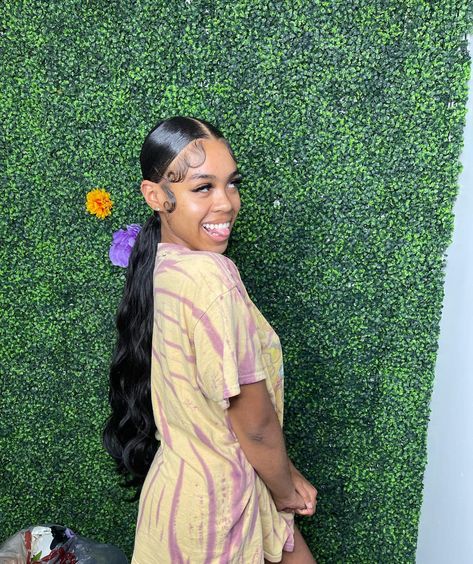 Middle Part Sleek Ponytail Weave Curly, Low Straight Ponytail, Low Middle Part Ponytail Weave, Middle Part Slick Back Ponytail Weave, Middle Part Ponytail Weave, Middle Part Ponytail, Straight Ponytail Hairstyles, Slick Backs, Slick Styles