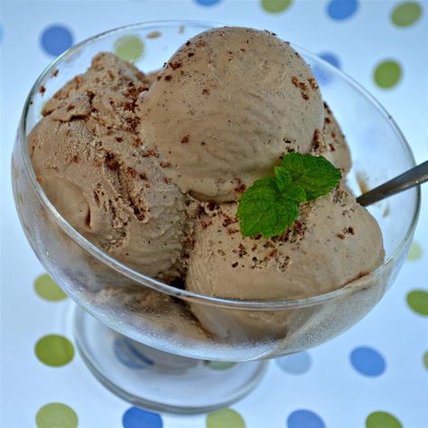 Hazelnut Gelato Recipe, Hazelnut Gelato, Hazelnut Dessert, Gelato Recipes, Easy Chicken Casserole Recipes, Gelato Recipe, Pastries Desserts, Ice Cream Gelato, Chocolate Hazelnut Spread