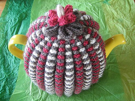 Grannie's Traditional Tea Cosy Pattern Crochet Tea Cosy, Tea Cosy Crochet, Knitted Tea Cosy, Knit Tea Cozy, Tea Cosy Pattern, Tea Cosy Knitting Pattern, Tea Cozy Pattern, Knitted Tea Cosies, Crochet Tea Cozy