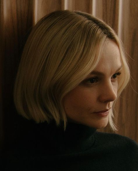 Carey Mulligan Hair, Carey Mulligan, Super Short Hair, Models Makeup, Shades Of Blonde, February 13, Hair Journey, Bob Hairstyles, Hair Growth