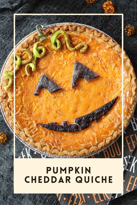 Halloween Quiche Recipes, Halloween Quiche, Halloween Supper, Pumpkin Quiche, Halloween Meals, Easy Quiche Recipe, Breakfast Savory, Cheddar Quiche, Delicious Quiche