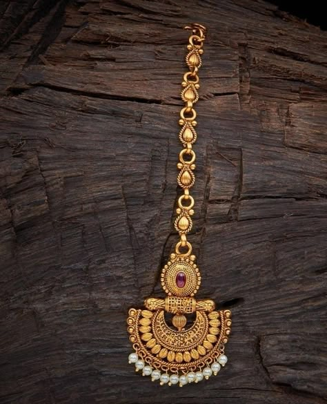 Simple Mangtika, Mangtikka Designs, Maangtika Designs, Long Mangalsutra, Mang Tika, Fashion Jewelry Necklaces Gold, Gold Jewelry Prom, Golden Sparkle, Jewelry Prom