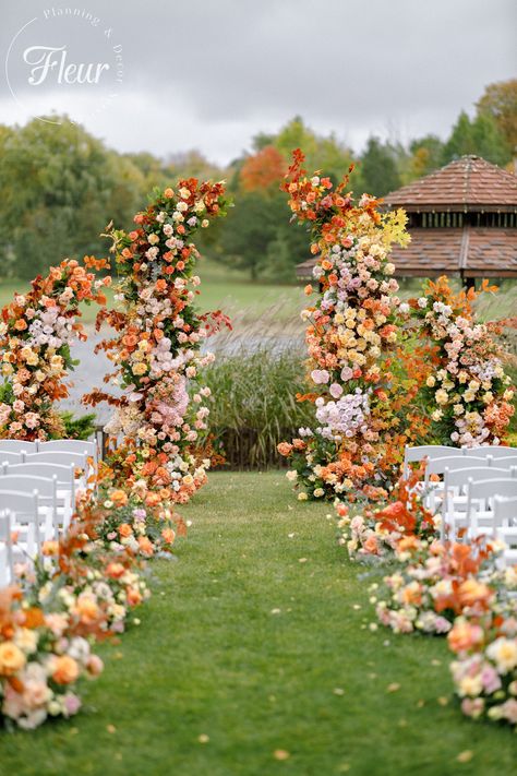 Caterpillar Aesthetic, Autumn Beach Wedding, Outdoor Wedding Alter, Fall Wedding Ceremony Flowers, Fall Wedding Florals, Aisle Arrangements, Wedding Alter, Wedding Alters, Terracotta Wedding