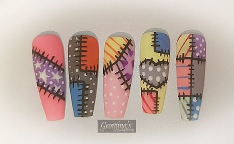 Nail Art Patchwork, Halloween Patchwork Nails, Patchwork Nail Designs, Nailart Designs Simple, Patchwork Nail Art, Patchwork Nails, Nailart Simple, Nail Valentine, Scarecrows Nails