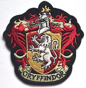 Gryffindor badge Gryffindor Badge, Gryffindor House Crest, How To Patch Jeans, Gryffindor Harry Potter, Gryffindor House, School Badges, Hogwarts Crest, Harry Potter Gryffindor, Harry Potter Hogwarts