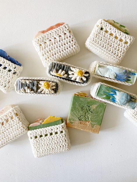 Crochet Soap Pockets - Daisy Farm Crafts Crochet Sachet, Daisy Farm Crafts, Chunky Crochet Blanket Pattern, Daisy Farm, Chunky Crochet Blanket, Soap Bag, Farm Crafts, Boho Fabric, Quick Crochet