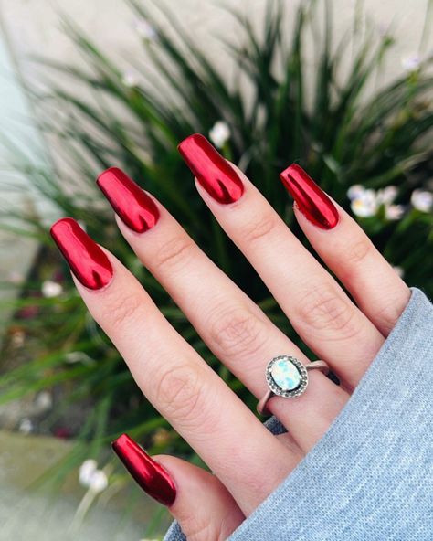 Red Chrome Nails: 37+ Designs That Will Turn Heads - Nail Designs Daily Chrome Nail Colors, Red Chrome Nails, Metallic Nails Design, Red Chrome, Chrome Nail Art, Chrome Nails Designs, September Nails, Red Nail Designs, Christmas Nails Acrylic