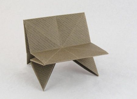 Bench by Kunihiko Kasahara Book Staircase, Origami Chair, Diy Origami Home, Diy Origami Home Decor, Origami Furniture, Origami Home Decor, Foldable Stool, Form Architecture, Creative Origami