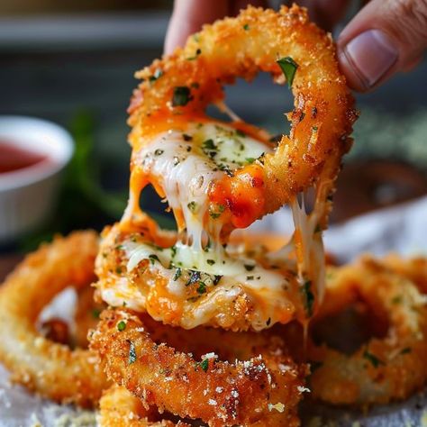 Mozzarella Onion Rings Recipe, Deep Fry Batter, Mozzarella Stick, Onion Rings Recipe, Mozzarella Sticks, White Onion, Onion Rings, Mozzarella Cheese, Deep Fried