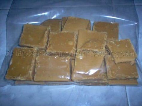 Trinidad Fudge Recipe, Trinidadian Food, Brown Sugar Fudge, Trinidadian Recipes, Nut Cake, Trinidad Recipes, Trini Food, Delicious Sweets, Homemade Sweets