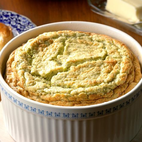 Royal Broccoli Souffle Recipe -Talk about impressive! This side dish has never fails to impress even the toughest of critics; my family. —Linda Evancoe-Coble, Leola, Pennsylvania Broccoli Souffle, Broccoli Recipes Healthy, Souffle Recipe, Broccoli Side Dish, Healthy Egg Recipes, Broccoli Cheese Casserole, Eat More Veggies, Souffle Recipes, Christmas Sides