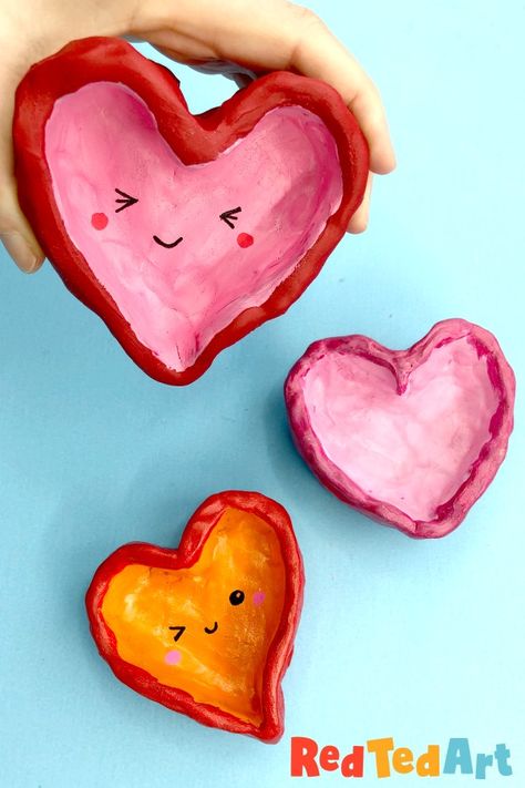 Clay Projects For Kids, Red Ted Art, Clay Crafts For Kids, Kids Clay, Pinch Pot, Air Dry Clay Projects, Diy Gifts For Kids, Tanah Liat, Mothers Day Crafts For Kids