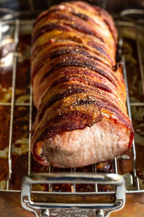 Pork Loin Wrapped In Bacon, Bacon Wrapped Pork Tenderloin Recipes, Bacon In Oven, Pork Loin Oven, Pork Loin Recipes Oven, Baked Pork Loin, Bacon Wrapped Pork Loin, Pork Tenderloin Oven, Bacon Wrapped Pork Tenderloin