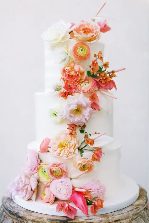 Expecting Couple, Cake Summer, Late Summer Weddings, Floral Wedding Cake, Wedding Treats, Floral Wedding Cakes, Wedding Party Ideas, Simple Wedding Cake, Summer Lake