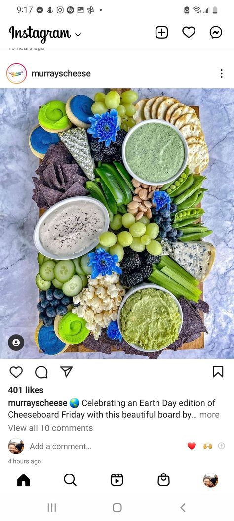 Blue And Green Charcuterie Board, Alien Charcuterie Board, Earth Day Charcuterie Board, Green Charcuterie Board, Birthday Potluck, Under The Sea Cupcakes, Earth Day Party, Friend Trip, Sea Cupcakes