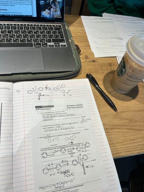 Chemistry A Level Aesthetic, Chemistry Student Aesthetic, Organic Chemistry Aesthetic, Chemistry A Level, A Level Chemistry, Chemistry Aesthetic, Biology Major, Stem Subjects, Ap Chemistry