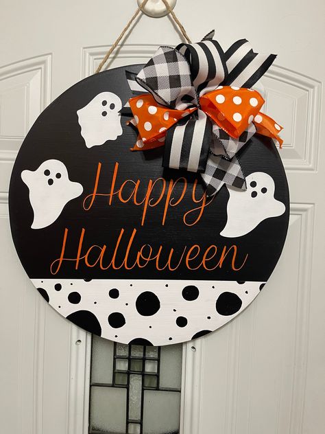 Hand Painted Door Hangers, Spooky Door, Halloween Plaque, Ghost Door, Decorating Halloween, Trick Or Treat Sign, Farm Door, Deco Halloween, Hanger Ideas