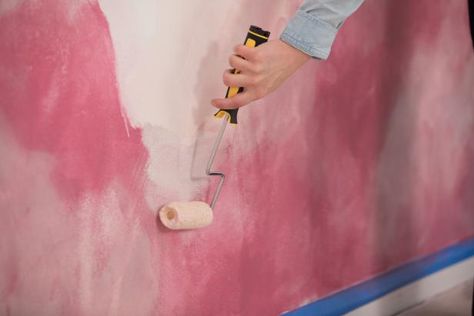 Create a Dreamy Watercolor Wall for Impact | HGTV How To Paint An Abstract Wall Mural, Watercolor Bedroom Ideas, Watercolour Wall Painting, Pink Wall Mural Diy, Watercolor Walls Diy, Diy Watercolor Wall Mural, Watercolor Wall Paint Diy, Diy Watercolor Wall, Art With Paint