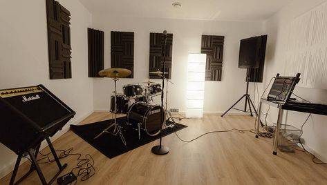 Band Rehearsal Studio, Church Pulpit, Rehearsal Studios, Rehearsal Room, Podcast Studio, Piano Room, Concert Venue, Music Venue, Music Studio