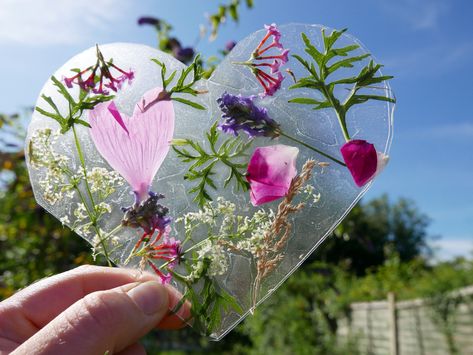 Simple Valentines Ideas, Sensory Water Play, Sensory Water, Sweet Wrappers, Simple Valentines, Matching Activities, Nature Collage, Leaf Crown, Colour Matching