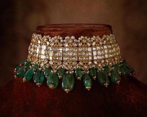 Indian Choker Necklace, Kundan Jewellery Bridal, Sabyasachi Lehenga, Kundan Jewellery Set, Sabyasachi Jewellery, Necklace Indian, Indian Jewellery Design Earrings, Antique Jewelry Indian, Bridal Jewelry Collection