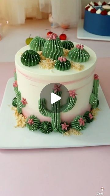 Cake Frosting Tips, Tall Cake, Cactus Cake, Tall Cakes, Frosting Tips, Cake Decorating Ideas, Cactus Decor, Dessert Cake, Beautiful Cake