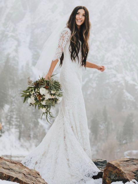 Rocky Mountain bride wearing Laced Hair 24” Chocolate Clip-In Extensions Snow Bridal Portraits, Snow Bride Photo Shoot, Winter Bride Photoshoot, Snow Canyon Bridals, Snowy Mountain Elopement, Winter Bridal Photoshoot, Winter Mountain Elopement, Winter Elopement Photography, Winter Bride Dress