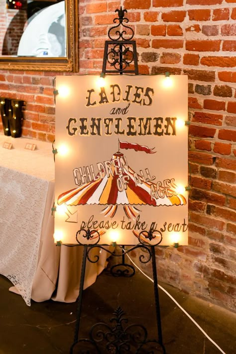 Night Circus Wedding, Circus Homecoming Theme, Greatest Showman Wedding, Circus Wedding Theme, Vintage Carnival Theme, Carnival Wedding Theme, Circus Event, Vintage Carnival Party, Popcorn Station