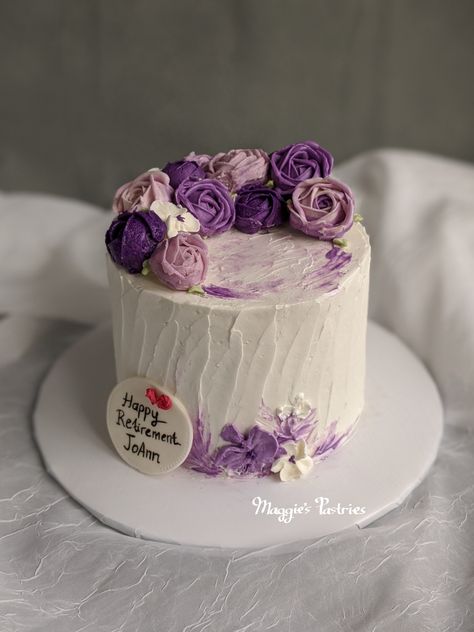 Birthday Cake With Purple Flowers, Purple Flower Birthday Cake, White Cake With Purple Flowers, Purple Flower Cake, Purple Rosette Cakes, Buttercream Flowers Cake, White Cake Purple Flowers, Birthday Cake Models, Piping Ideas