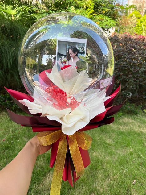 Bday Balloons, Bobo Balloon, Chocolate Flowers Bouquet, Clear Balloons, Chocolate Flowers, Valentine Projects, Balloon Gift, Balloon Flowers, Khalid